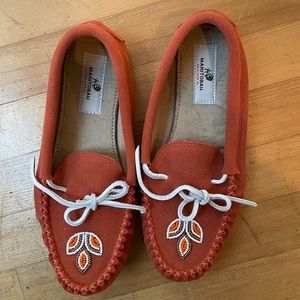 Manitoba Mukluks - Kayak Summer Moccasins, burnt orange